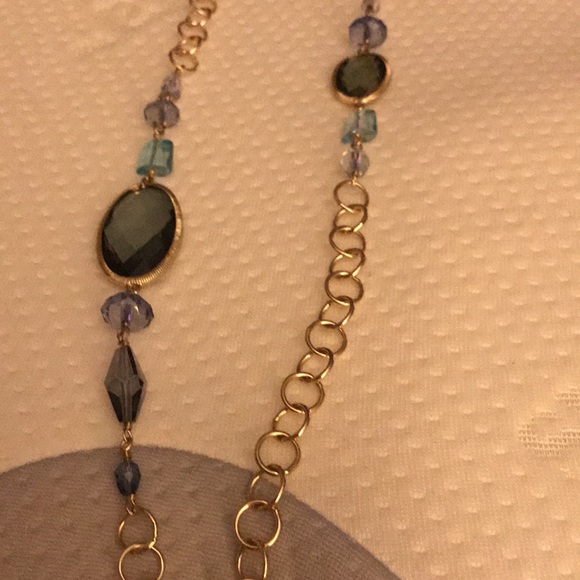 Gold chain with blue stones - Picture 2 of 4